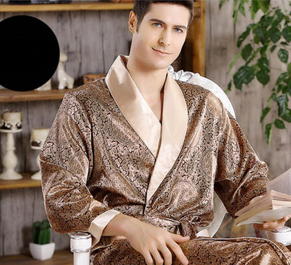Chemise de nuit en soie pour homme